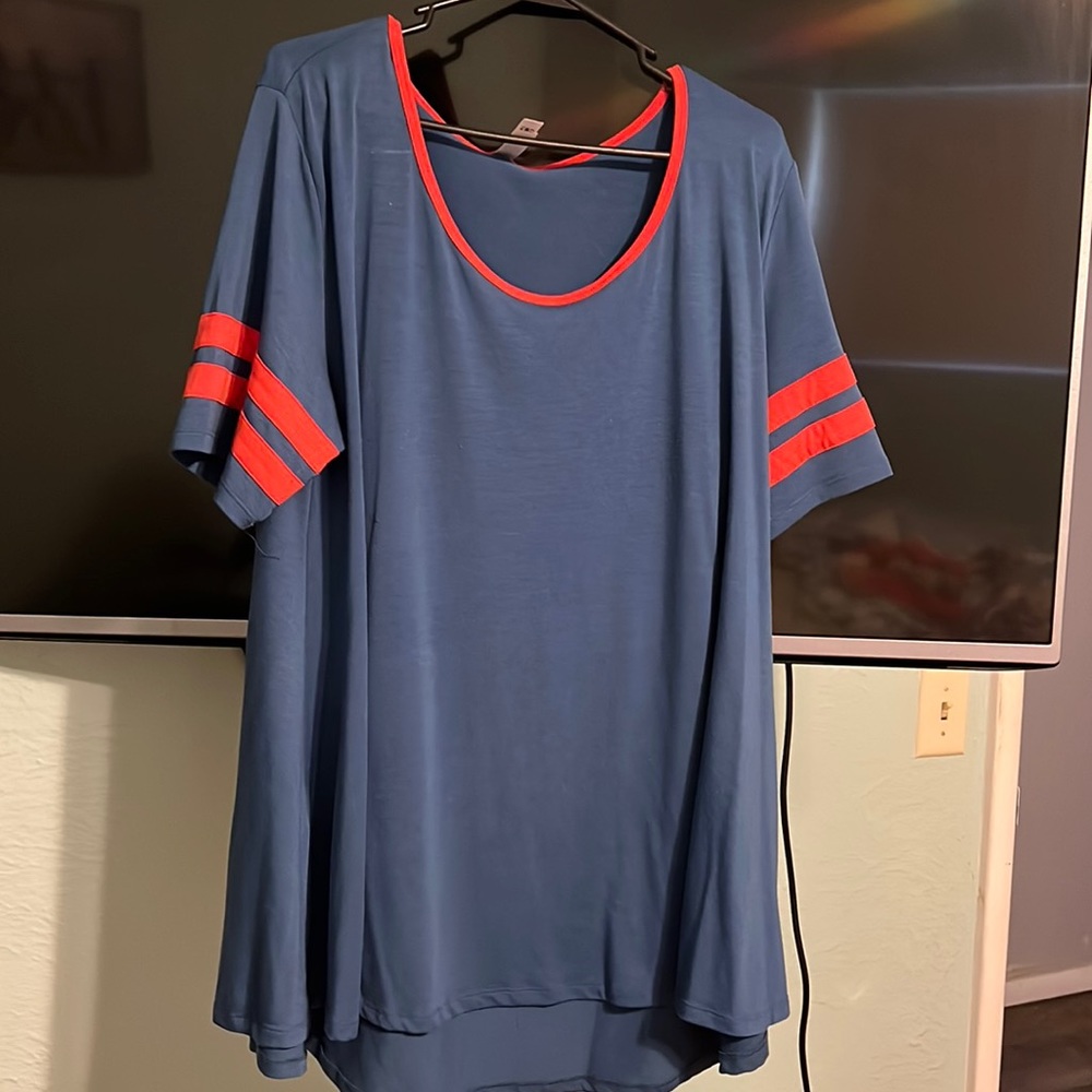 Lularoe perfect tee size 2x